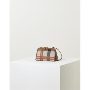 [닥스][선물포장] 브라운 쥬빌리체크 패턴 포인트 미니크로스백 DCWA5F226J