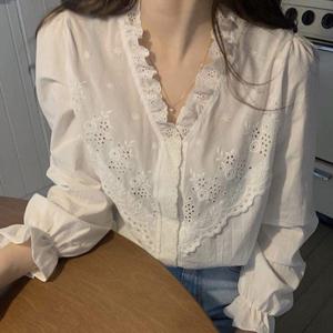 여자 펀칭 시스루 레이스 프릴 브이넥 흰색 블라우스