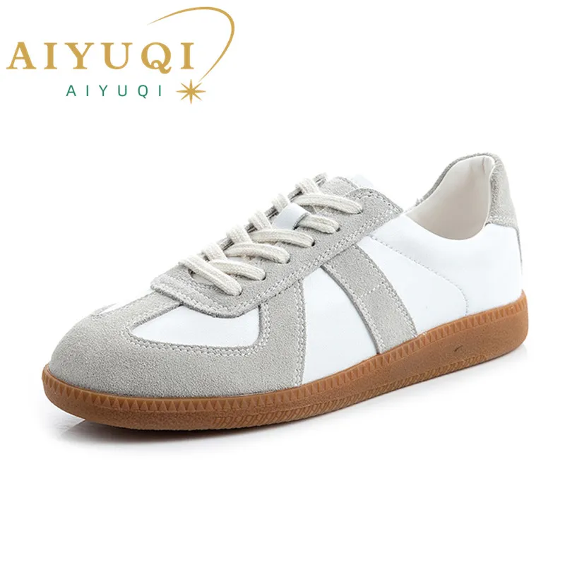 AIYUQI 여성 운동화 2025 새로운 정품 가죽 숙녀 도덕적 훈련 신발 캐주얼 봄 플랫 신발 여성