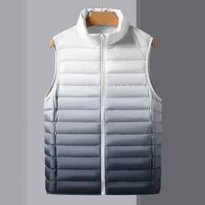 남성용 초경량 다운 조끼, 90% 화이트 덕 다운 그라데이션 겨울 조끼, 휴대용 민소매 조끼, 따뜻한 파카, 패션