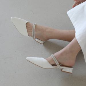 인더슈 큐빅 스트랩 스틸레토 뮬 힐 에르빈 MM4329 (2CM)