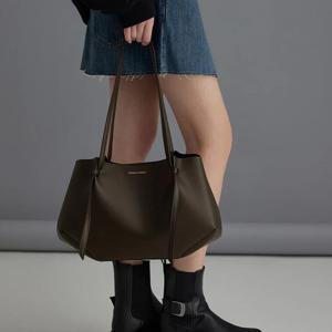 찰스앤키스 한소희 칼라 토트백_3colors CK2-30671662