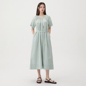 [정가 89,900원]셔링 반팔 끈벨트 롱 원피스_AR2WO420