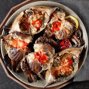 (신선집중) 10%/ 연평도 제철 알배기 암꽃게 간장게장 2.5kg  (4미내외)
