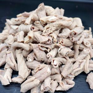 국내산 삶은 돼지 곱창 1kg / 돼지소창 돼지내장 손질돼지곱창 (냉동) 5cm내외로 잘라 손질된 곱창