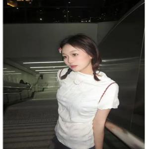 달콤한 짧은 레이스 셔츠 시크 슬림핏 긴팔 인형 칼라 스파이시 여성 봄 신상 캐주얼 한국 버전 이너웨어 티셔츠