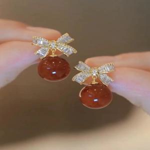 빅토리아 베어 디자인 빈티지 레드 펄 매듭 슈퍼 iny 지르콘 귀걸이 하이 엔드 감정 Faion Jewelry Accories