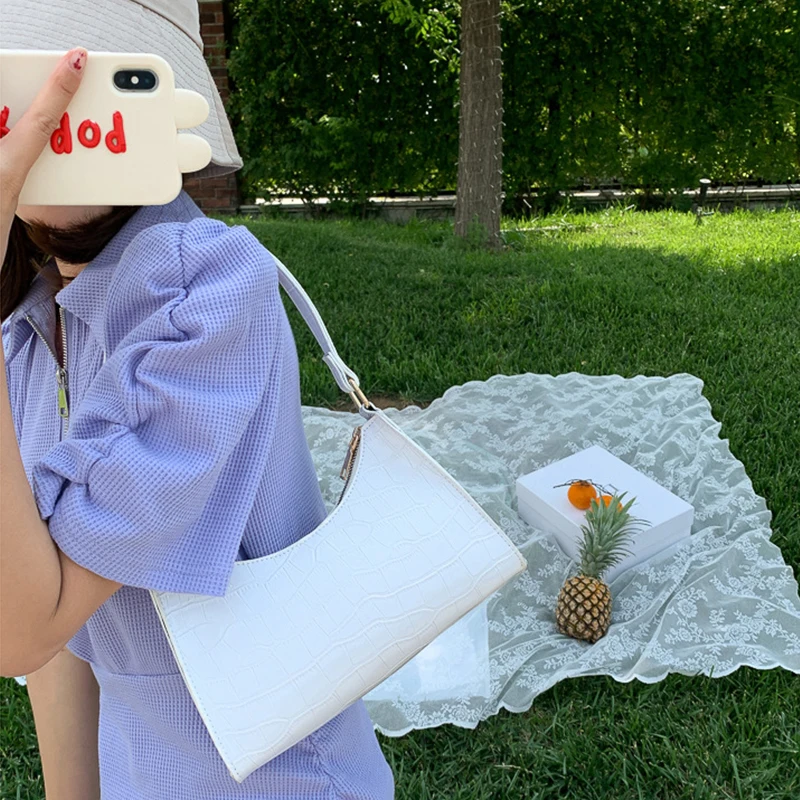 Yogodlns 트렌디 퀼트 플랩 백 여성용 브랜드 두꺼운 체인 숄더 백 퀼트 질감 작은 사각형 가방 겨드랑이 가방 주머니