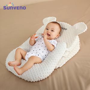 Sunveno 오리지널 신생아 휴대용 슬로프 패드 아기 수유 베개 유아용 침 방지 슬로프 패드는 아기의 넘침을 완화하는 데 도움이됩니다.