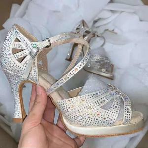 여성용 웨딩 슈즈 살사 댄스 슈즈 플랫폼 실버 댄스 슈즈가있는 여성 샌들 RhinestoneJuseDanc