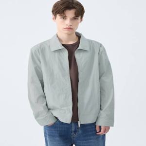 [게스] 남성 바이커 윈드브레이커레귤러핏MP2W2852