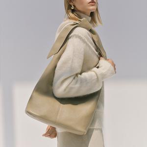 이태리 직수입 스카프백