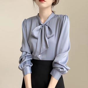 가을 신상 블루 리본 타이 셔츠 여성용 디자인 감성 유니크 오피스 우아한 새틴 블라우스