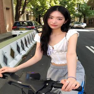 Fletta Bloom 컬러 블록 격자 무늬 크롭 탑 여성 여름 한국 동대문 배꼽 베어링 조끼 우드 그레인 에지 디자인
