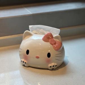 Sanrio 헬로 키티 티슈 박스 귀여운 만화 새 스타일 골판지 상자 가족 장식품 일상 필수품 Kawaii Hot Sale Creative