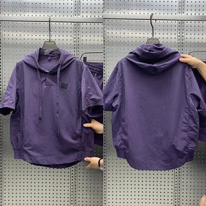 여름용 가볍고 통기성 좋은 후드 반팔 캐주얼 루즈핏 남성 투피스 세트 반바지 자외선 차단 패셔너블한 단색