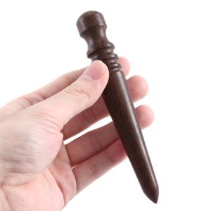 WBELK 목재 가죽 버너 도구 - 테이퍼 엣지 슬리커는 다양한 가죽 두께의 버니싱을 위한 4개의 홈을 특징으로 합니다.