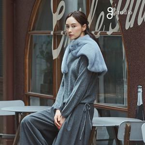 지스튜디오 25FW 화이트 캐시미어 스팽글 루즈핏 셔링니트