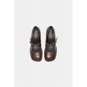 [정상가 348,000원] 스퀘어 메리제인 펌프스(brown)_DG1BA25501BRN