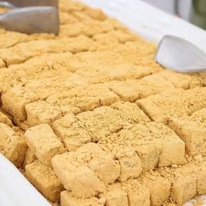국산 찹쌀 사용 쫄깃쫄깃하고 고소한 콩고물의 조화 인절미 700g 간식 식사대용 인절미(700g) 1박스