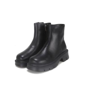 BABARA 소가죽 청키 아웃솔 배색 여성앵클부츠 4.5cm_AAF834BK