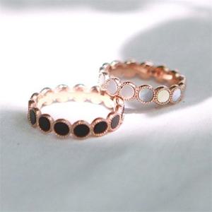 써지컬스틸 자개오닉스 고전퀸 반지 로즈골드