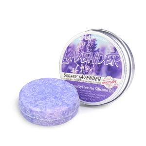 라벤더 샴푸는 상쾌하고, 유분 조절이 되며, 머릿결을 부드럽게 만들어주며, 실리콘 오일 없이 지성 두피 문제를 해결해줍니다.