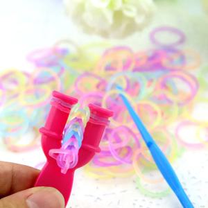 어린이 DIY 수제 고무 밴드 뜨게 장난감, 다채로운 팔찌 직조 DIY 직조 밴드, 밝은 색상, 고품질, 600 개/가방