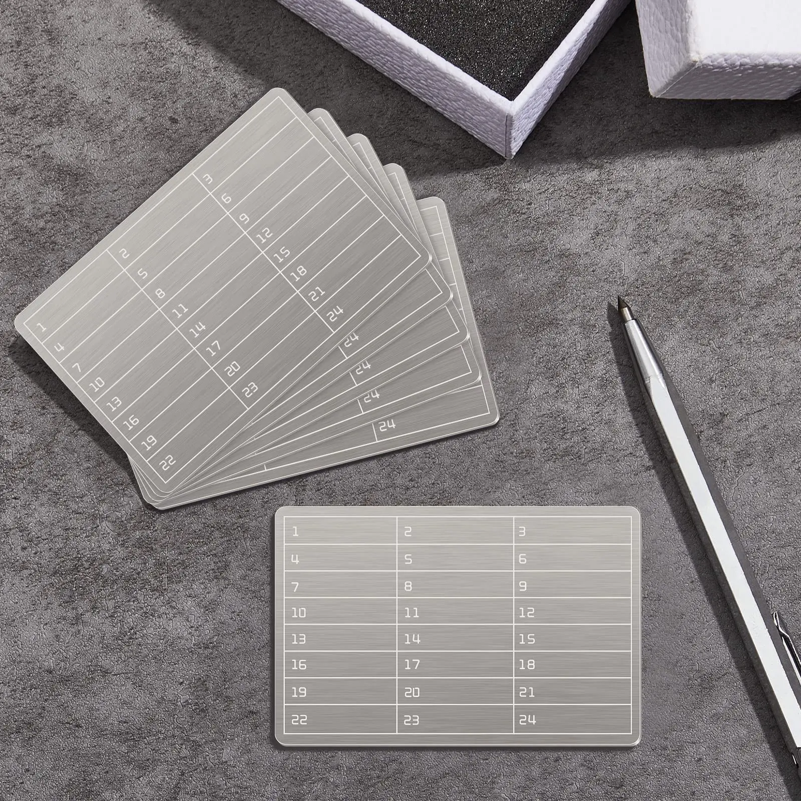 암호화폐 비트코인 비밀번호 저장에 적합한 알루미늄 합금 암호화폐 코드북과 금속 마커 펜입니다.