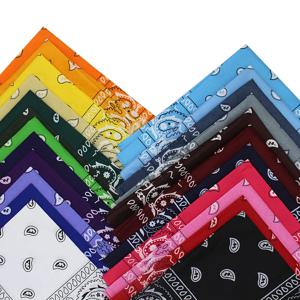 반다나 스퀘어 헤드 힙합 블랙 스카프 여성 스포츠 반다나 헤어 밴드 넥 스카프, 스포츠 모자를 쓰고 있죠 손수건