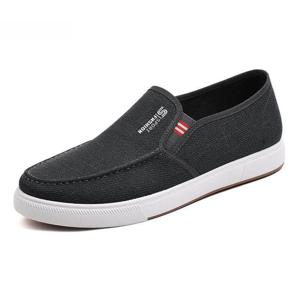 남성용 캔버스 슈즈 슬립온 베이징 스타일 소가죽 밑창 미끄럼 방지 캐주얼 신발 포켓 손수건 포함