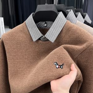 디자이너 브랜드 남성 컬러 블록 라펠 후드 긴팔 니트웨어 겨울 신상 두꺼운 따뜻한 강아지 프린트 패션 출퇴근 남성복