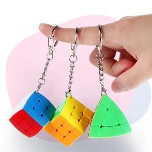 Sengso 열쇠 고리 3x3 미니 매직 큐브 3x3 빵 매직 타워 열쇠 고리 배낭 장식 Cubo Magico 퍼즐 장난감 어린이 선물