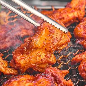 [부처하우스] 순살 닭다리 양념구이 550g (간장맛, 고추장맛) / 닭갈비처럼 조리해먹기 편한 통 닭다리살 구이