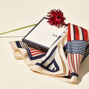 [백화점BEST]아이보리 스트라이프 사각 실크 스카프 HIMU5F803IV