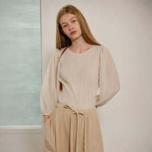 yoyoyoy여성[최초가 122000원] 볼륨 셔링 플리츠 블라우스 아이보리_AJ08WNPBL32