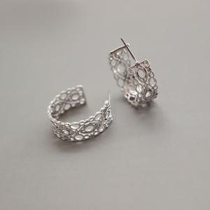 제이로렌 9M03087 엘레강스 레이스 포스트 링귀걸이