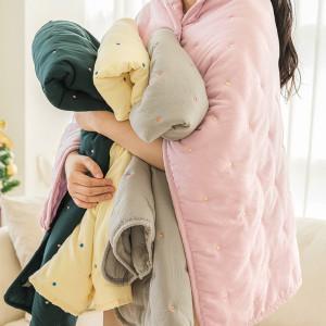 수능담요 따뜻한 극세사 패딩 입는 담요 / 블랭킷 후드 망토 무릎 스냅 똑딱이 후기증명 담요맛집 브랜드