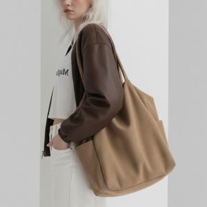 가을 겨울 숄더백 보부상 여성 가방 대학생 데일리 호보백 쇼퍼백 여행용 빅백 M1022977