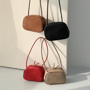 스웨이드 여성 미니 숄더백 가을 겨울 데일리 가벼운 세무 가방 P13593