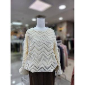스테파니 세이브존08 지그재그 벌룬 블라우스 A24SH4405