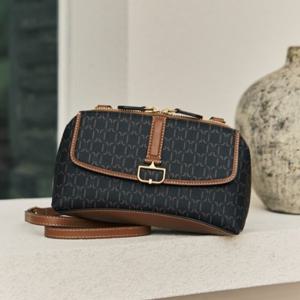 [닥스] 버크백샬롯 DD 패턴 가죽배색 미니 크로스백 DCWA5E589W2