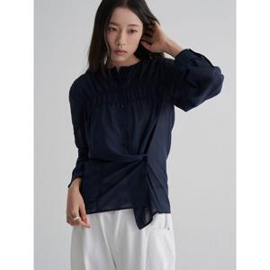 (125864MQ1R) [에잇세컨즈] 시어 퍼커링 블라우스  네이비