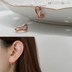 [메리그린] 14K 골드핀 애니 귀걸이
