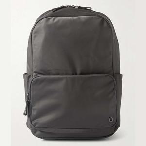25 FW 룰루레몬 Everywhere 에브리웨어 로고 패치 쉘 백팩 다크그레이 LU9BY6S TVSG