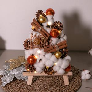 크리스마스 이젤 미니트리 LED 피네코튼 30cm 테이블 탁상용 장식 소품 데코 선물 목화 조화 오브제