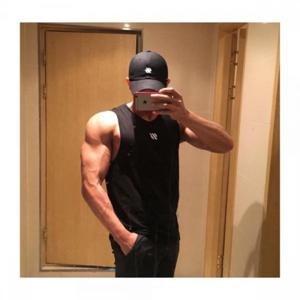 [모로엠] 남성 피트니스 헬스 민소매 헬스나시 운동티셔츠 DMS-TS5-Q3899598