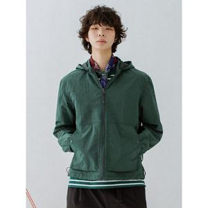 [빈폴멘] [BEANPOLEKNAP] 리버서블 윈드브레이커 점퍼  그린 (BC5339N01M)