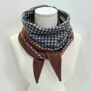 [애슬릿] 국내 생산 하운드 체크 기모 삼각 머플러