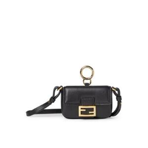 펜디 펜디 바게트 나노 블랙 참 2154646